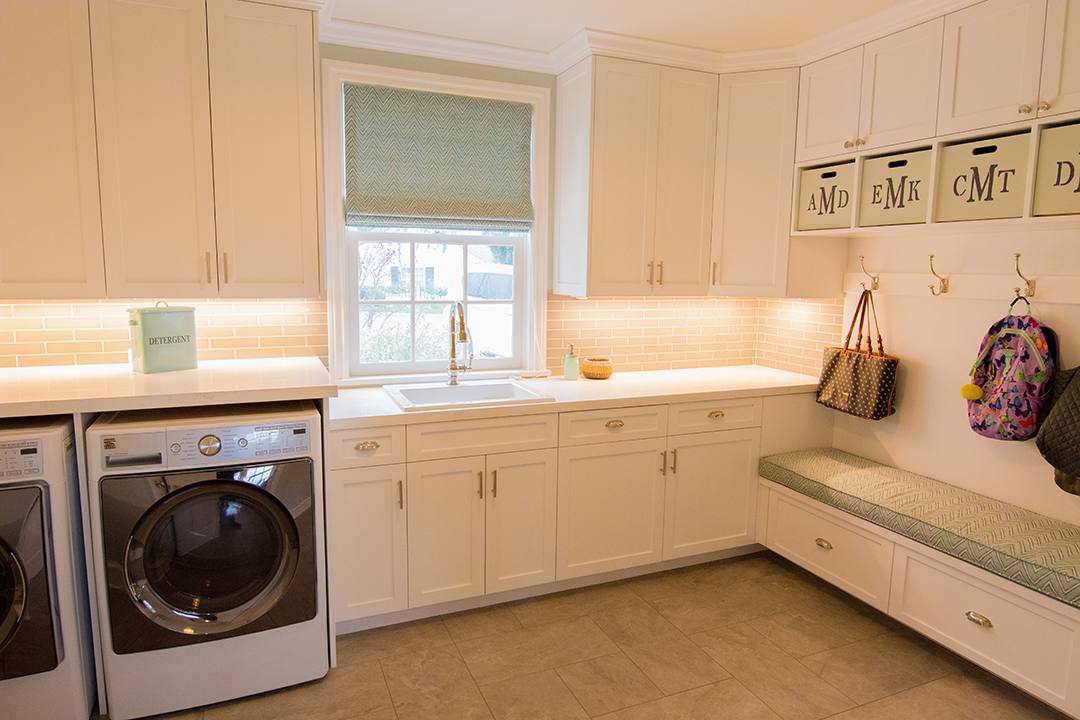 Custom Cabinets by Cactus Inc. in Manhattan Beach Laundry room